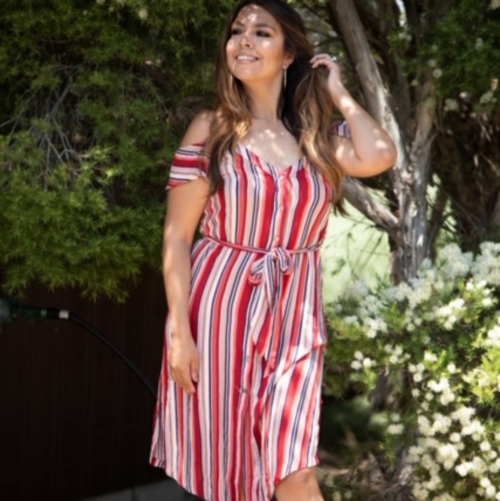 CANDI COLD SHOULDER MIDI DRESS